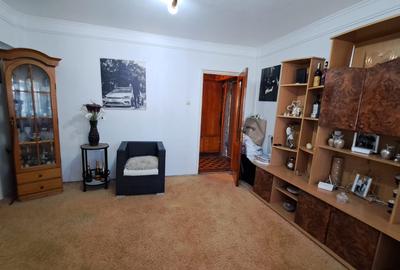 KM.4-5 APARTAMENT 3 CAMERE , MOBILAT, UTILAT, CENTRALA GAZ, LOC PARCARE , BOXA - 3