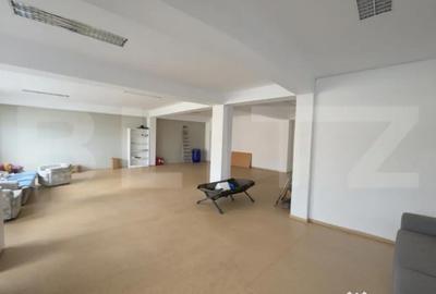 Spațiu comercial, de 308 mp, în Central - 16