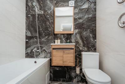 Apartament cu 2 camere decomandat în Titan