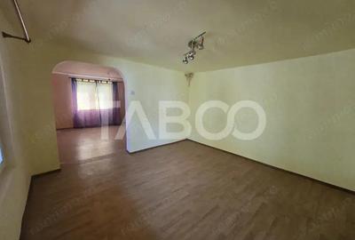 Casa individuala de vanzare 64mpu in Marginimea Sibiului Rasinari