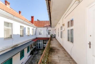 Apartament cu 3 camere nedecomandat, mobilat în Ultracentral