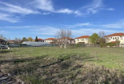 Teren de 2572 mp, în Domnești