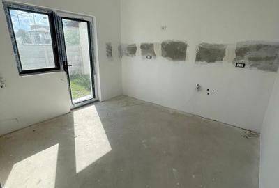 Casă cu 3 camere cu Teren 330 Mp în Central - 8