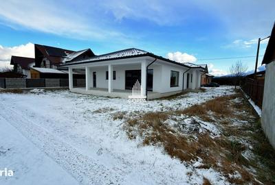 Casă cu 4 camere în Perii Vadului - 13