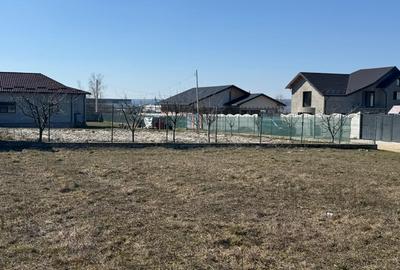 Teren intravilan de 1000 mp, în Central - 3