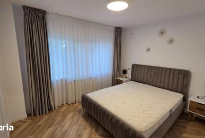 Apartament cu 3 camere semidecomandat în Splai Bahlui - 1