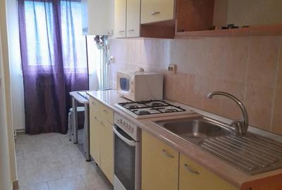 Garsonieră decomandată în Central