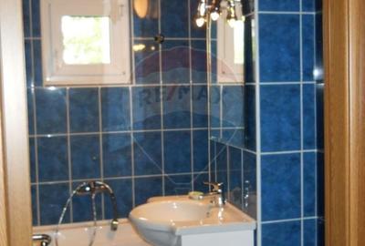 Apartament cu 4 camere decomandat în Târgu Cucu - 7