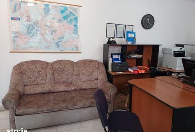 Casă cu 6 camere cu Teren 277 Mp în Central - 8