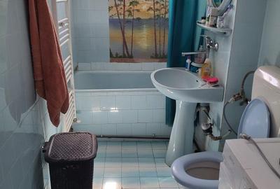 Apartament cu 3 camere decomandat în Aurel Vlaicu - 2