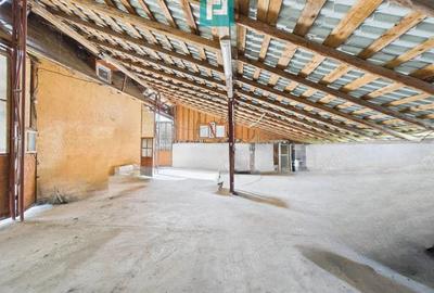 Casa ?i centru comercial, in localitatea Lazuri - 15