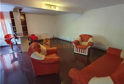 Casă individuală cu 5 camere în Mihai Viteazu