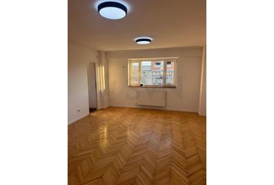 REA1026158 Apartament 3 Camere I Calea Calarasilor - 4