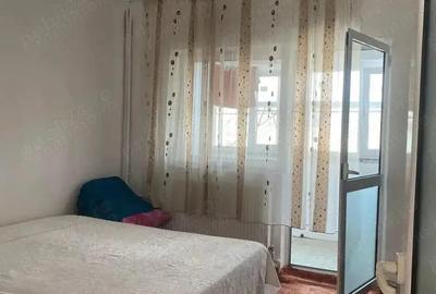 Apartament 4 camere, 2 bai, 2 balcoane Decomandat, 90 mp Micro 21 |