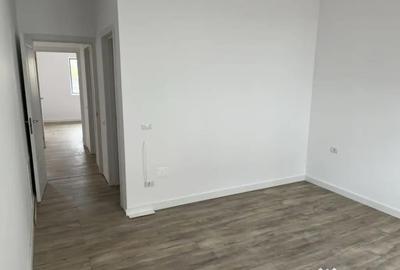 Casă cu 4 camere cu Teren 300 Mp în Malu Mare - 6