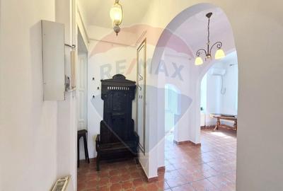 Casă cu 5 camere cu Teren 250 Mp în Tineretului - 19