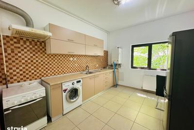 Apartament cu 3 camere decomandat în Obor - 2