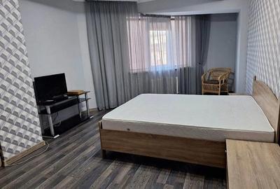 Garsonieră decomandată în Colentina
