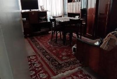 Vând apartament 2 camere Vulcan Hunedoara, et 7 zona Peco - 1