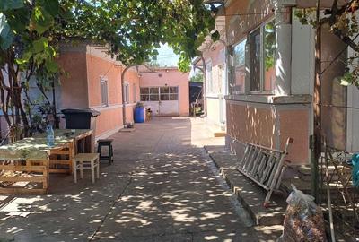 Casă cu 6 camere cu Teren 714 Mp în Săbăreni - 5