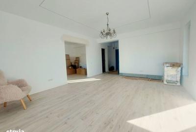 Casă cu 5 camere cu Canalizare în Central - 14