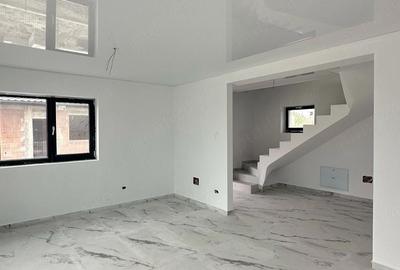 Casă cu 3 camere cu Teren 220 Mp în Central - 4