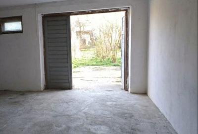 Casă cu 4 camere cu Teren 1000 Mp în Central - 8
