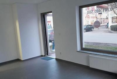 Spațiu comercial, de 30 mp, în Central - 1