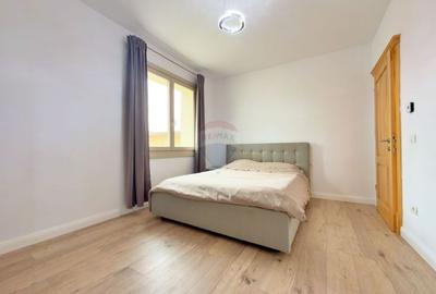 Casă cu 7 camere cu Teren 357 Mp în Romanilor - 8