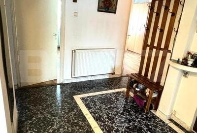 Apartament de vanzare, cu 4 camere, 70 mp, zona Astra - 7