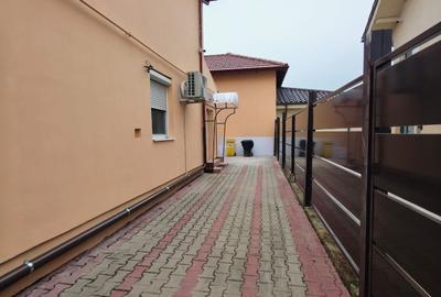 Casă individuală cu 4 camere cu Teren 300 Mp în Mircea cel Bătrân - 1