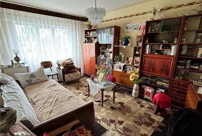 Apartament 2 camere, confort 1 decomandat, etaj 2, Viziru 3 - 4