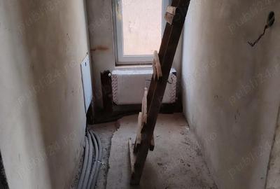 Casă cu 4 camere cu Teren 297 Mp în Central