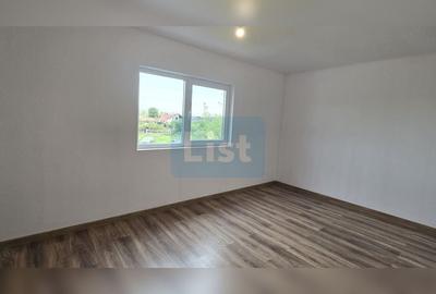 Casă cu 4 camere cu Teren 609 Mp în Cerneteaz - 9