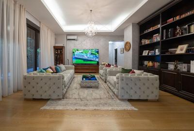 Apartament cu 5 camere decomandat, mobilat în Herăstrău