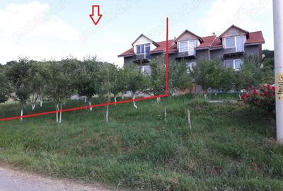 Casă cu 4 camere cu Teren 667 Mp în Poienița - 2