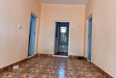 Casă cu 6 camere cu Teren 4614 Mp în Lăstuni - 8