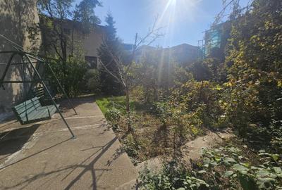 Casă individuală cu 8 camere cu Canalizare în Primăverii - 3