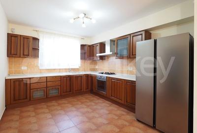 Vilă cu 5 camere | 2 garaje | 350mp gradina - 6