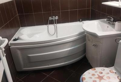 Apartament cu 3 camere decomandat în Central - 4