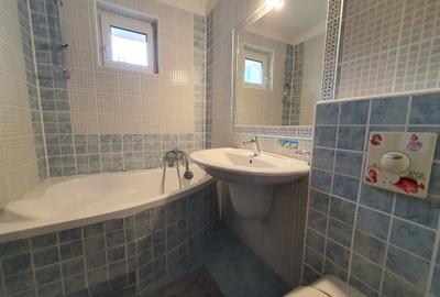Apartament cu 3 camere decomandat, mobilat în Poiana Brașov - 2