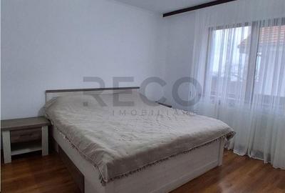 Casă cu 6 camere cu Teren 1073 Mp în Sânmartin - 11
