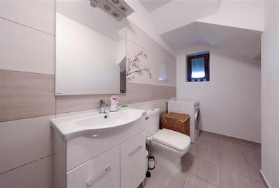 Vila cocheta, facilitati valoroase, strada asfaltata, intimitate: Tur LIVE! Vila cocheta, facilitati valoroase, strada asfaltata, intimitate: Tur LIVE! - 49