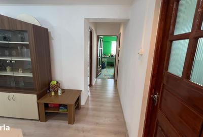 Apartament cu 4 camere decomandat în Petros - 6