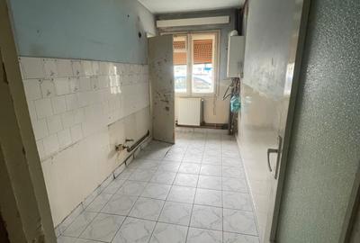 Apartament cu 4 camere semidecomandat în Aurel Vlaicu - 5