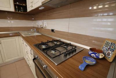 Apartament cu 2 camere decomandat, mobilat în Tractorul - 9