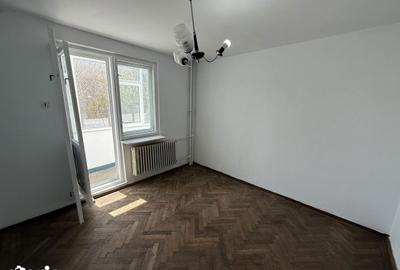 Apartament cu 2 camere semidecomandat în Tomis II - 3