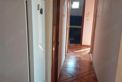 Apartament 3 camere Decomandat Aleea Tomesti - 2