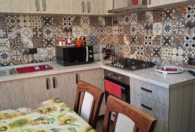 Casă cu 4 camere în Central