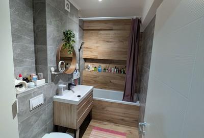 Apartament cu 3 camere decomandat în Central - 4